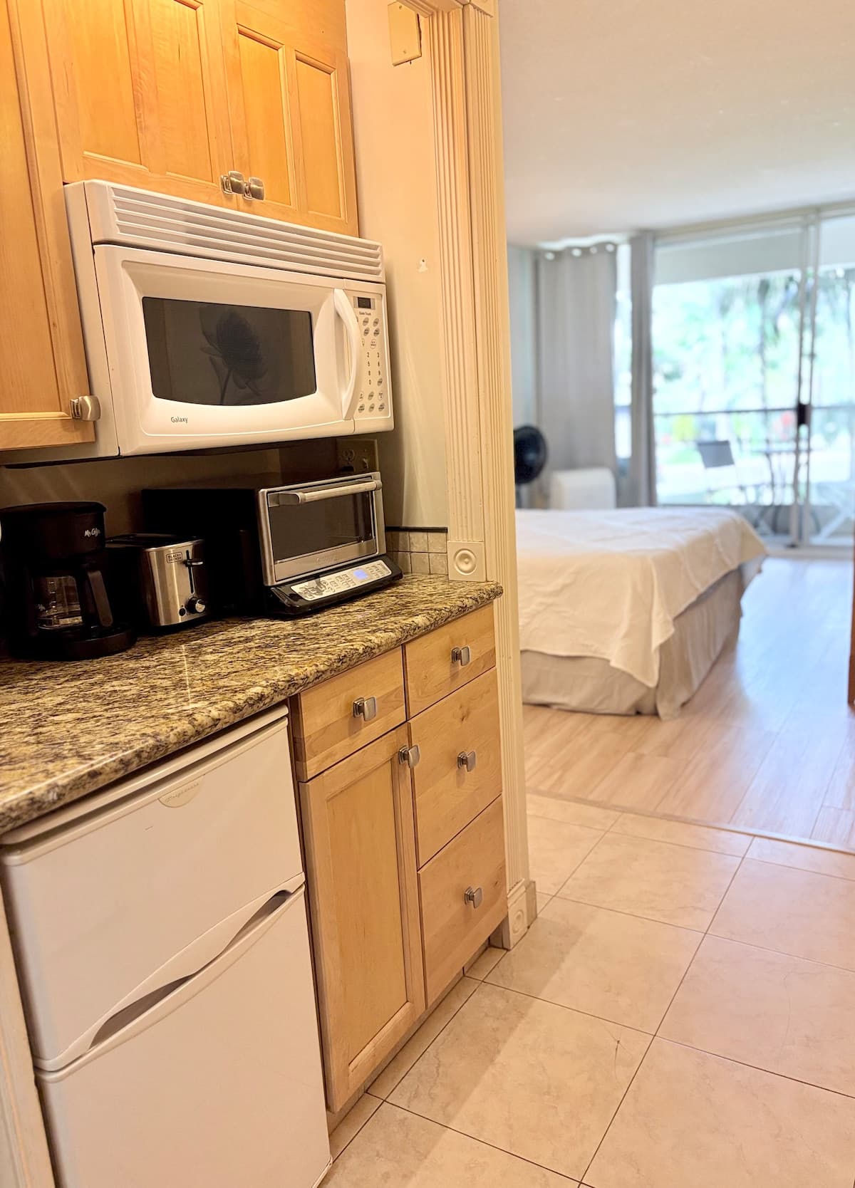 Condo in Kihei · ★4.72 · Studio · 1 bed · 1 bath - Photo 3