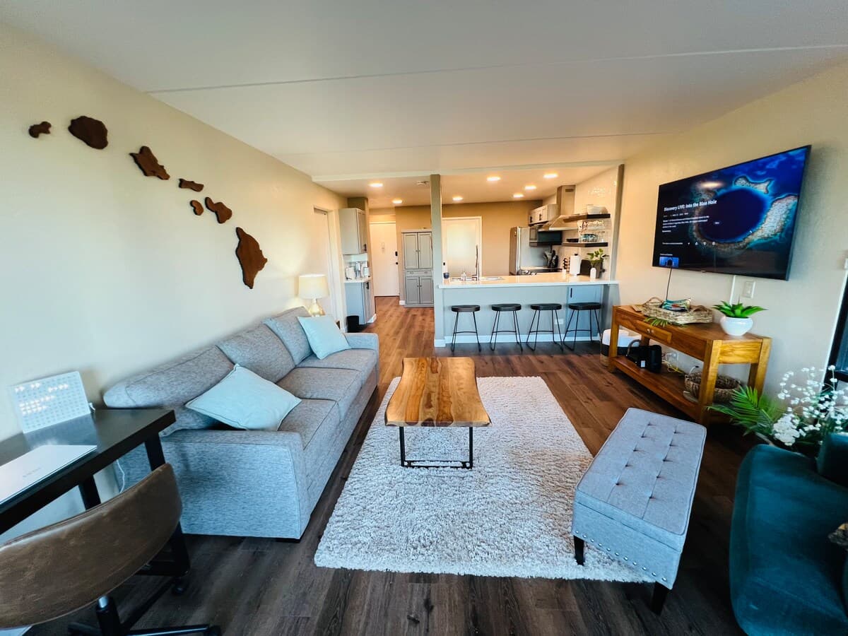 1bd/2 full ba spacious panoramic ocean/mtn view! - Photo 2