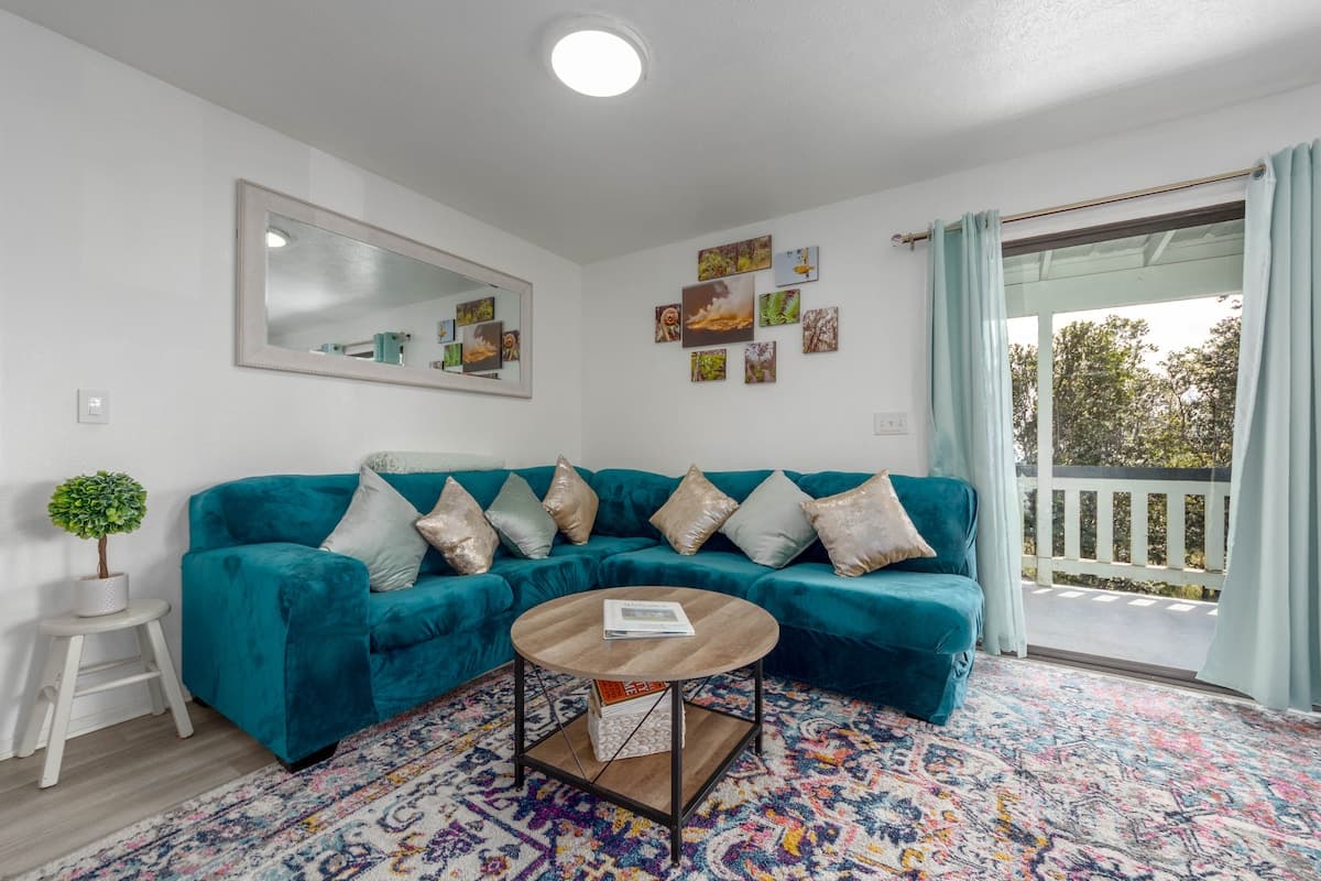 Home in Volcano · ★4.7 · 2 bedrooms · 3 beds · 1 private bath - Photo 5