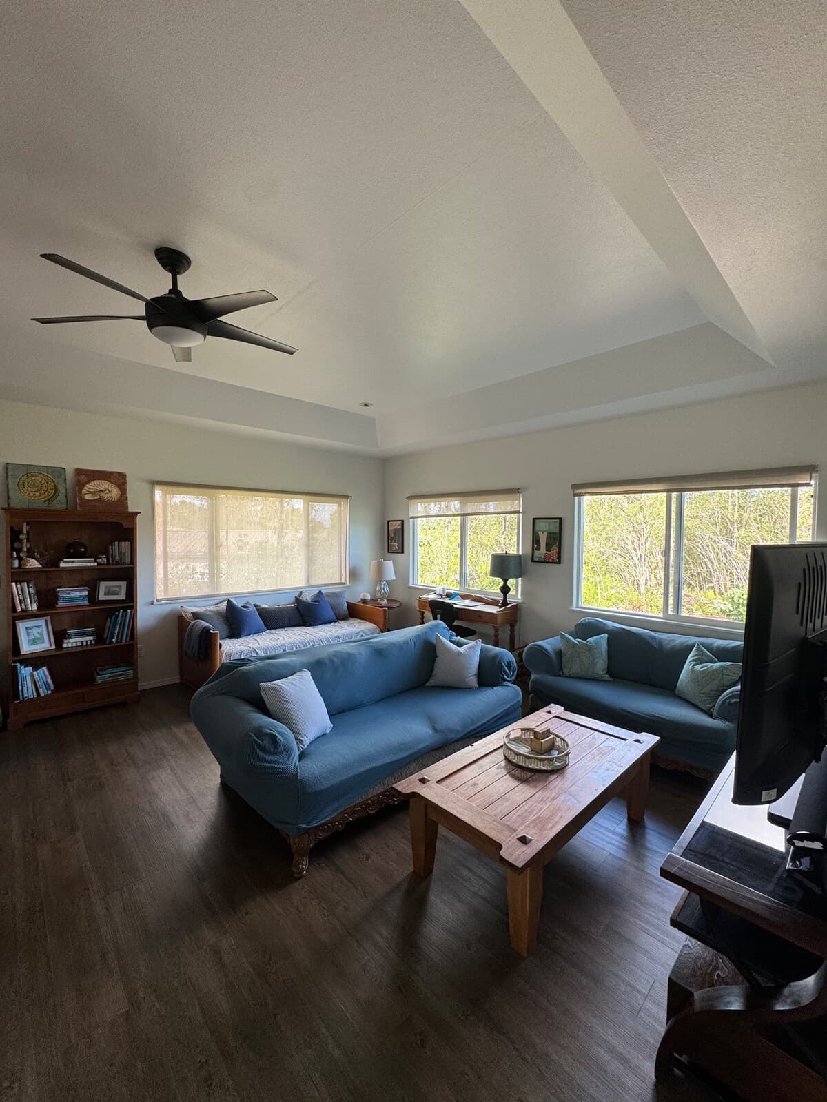 Home in Keaau · ★4.92 · 2 bedrooms · 4 beds · 2 private baths - Photo 3