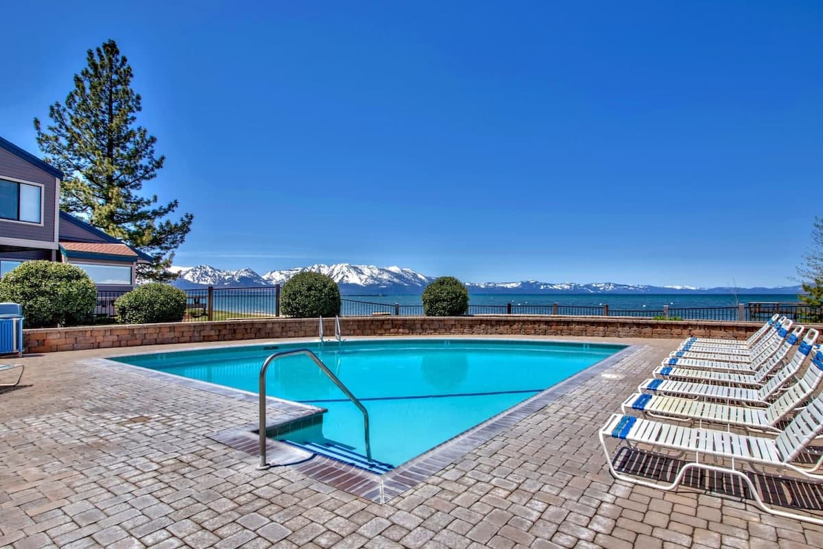 Steps to Beach, 4BR Townhome + Resort Pools - Photo 2