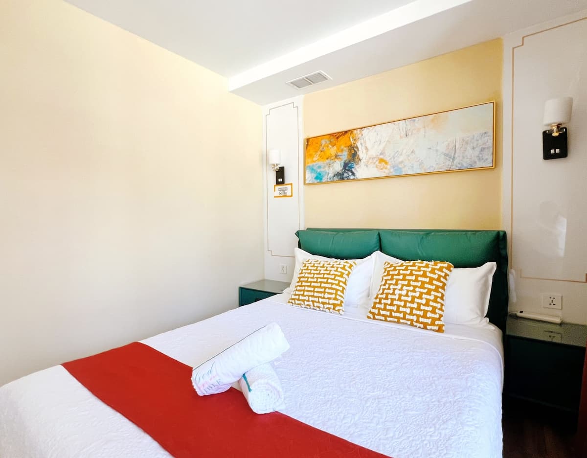 Welcoming Waikiki Legal Apt 3b+2b, 1 Free parking - Photo 3