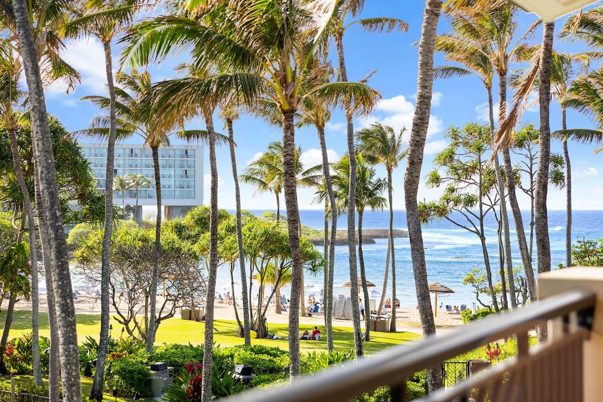 Villa in Kahuku · ★4.94 · 3 bedrooms · 4 beds · 2 private baths - Photo 1