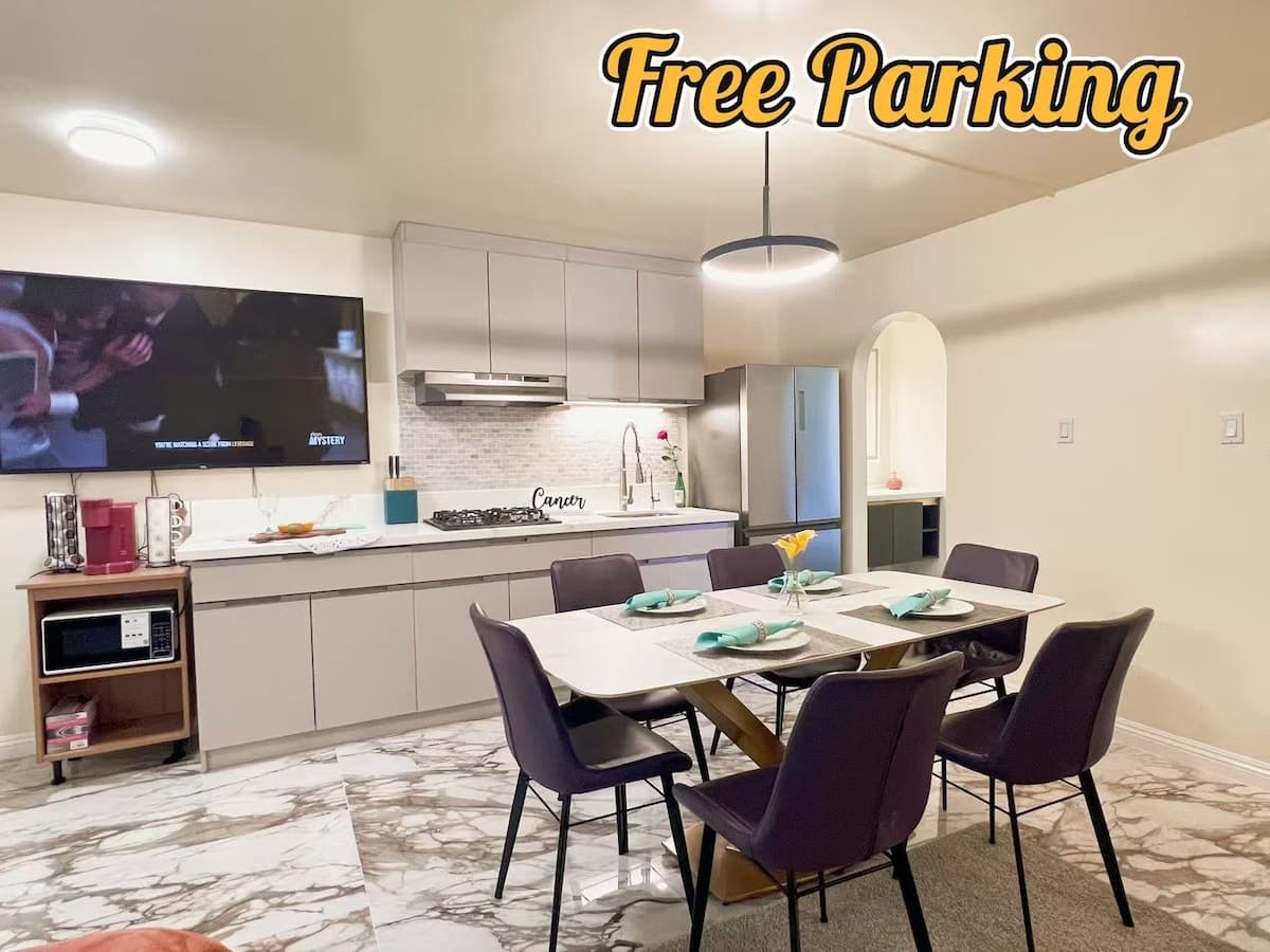 Waikiki Legal Apt 3b+2b-1 Free parking - Photo 1