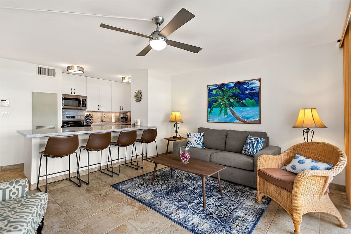 Condo in Kihei · ★5.0 · 1 bedroom · 2 beds · 1 bath - Photo 1