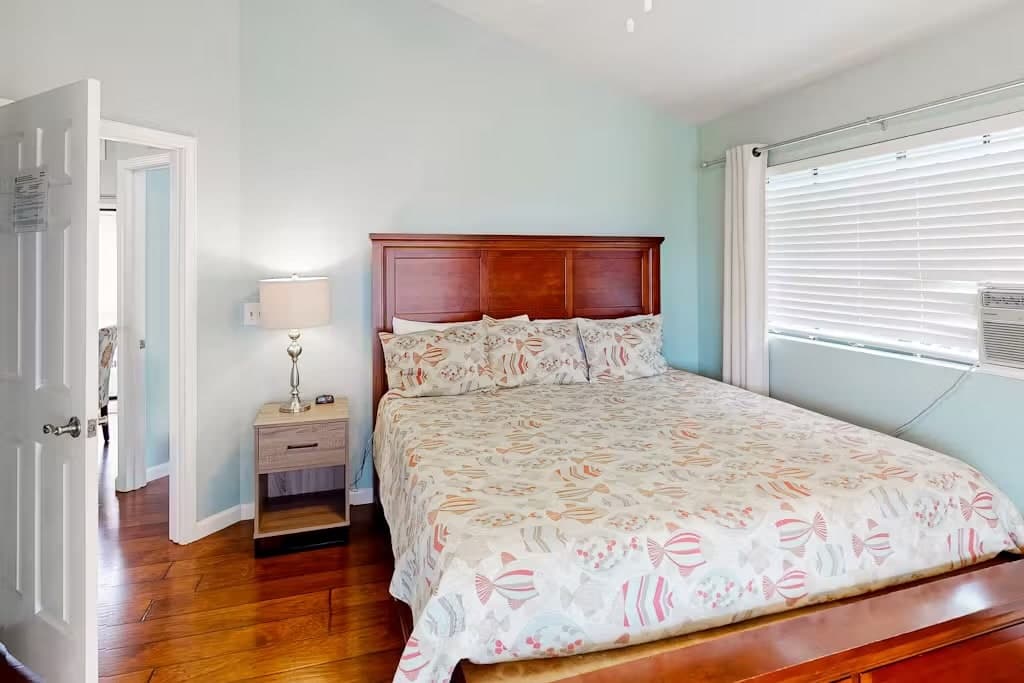 Home in Kailua-Kona · ★4.9 · 4 bedrooms · 4 beds · 2 private baths - Photo 1