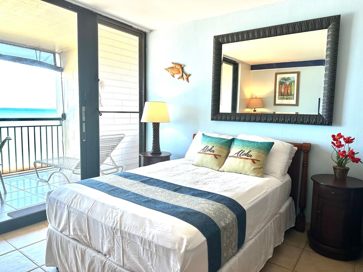 Lovely 1-BR Ocean Front Condo with split AC - Photo 2