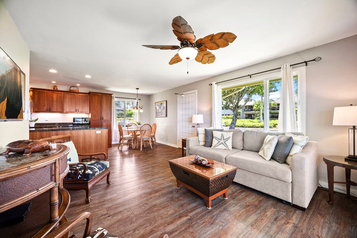 Condo in Princeville · ★4.88 · 2 bedrooms · 2 beds · 2 baths - Photo 3