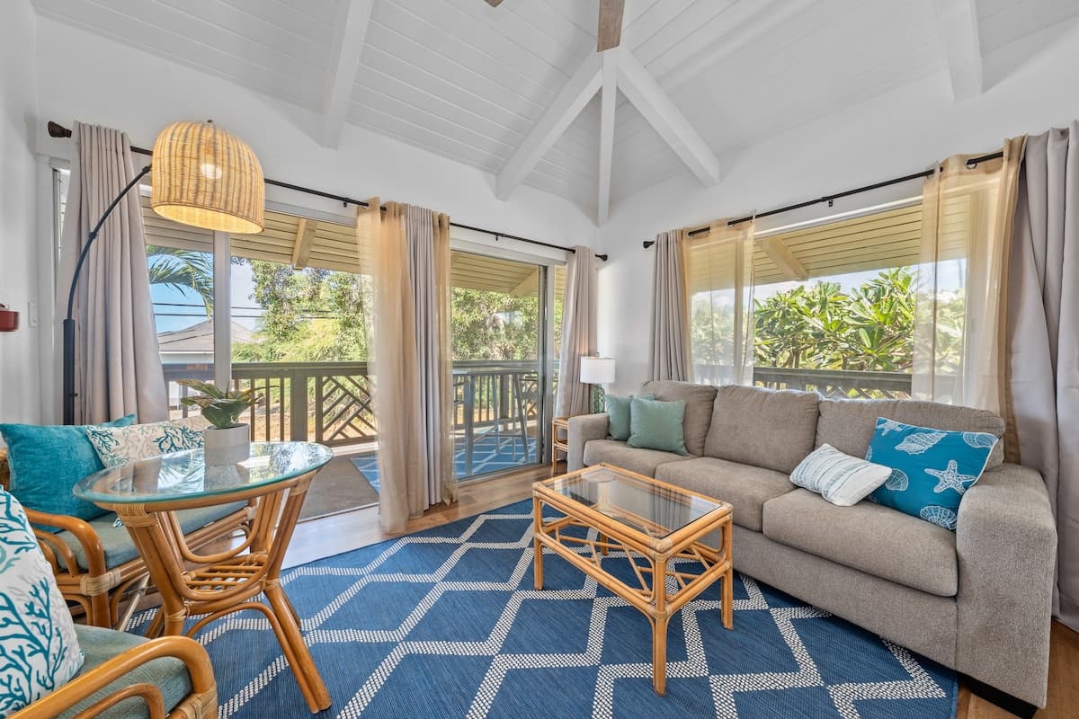 Condo in Kihei · ★4.94 · Studio · 1 bed · 1 private bath - Photo 3