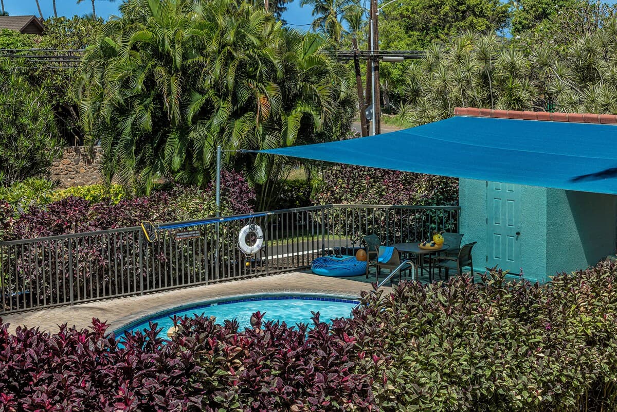 Condo in Kihei · ★4.81 · 1 bedroom · 2 beds · 1 bath - Photo 4