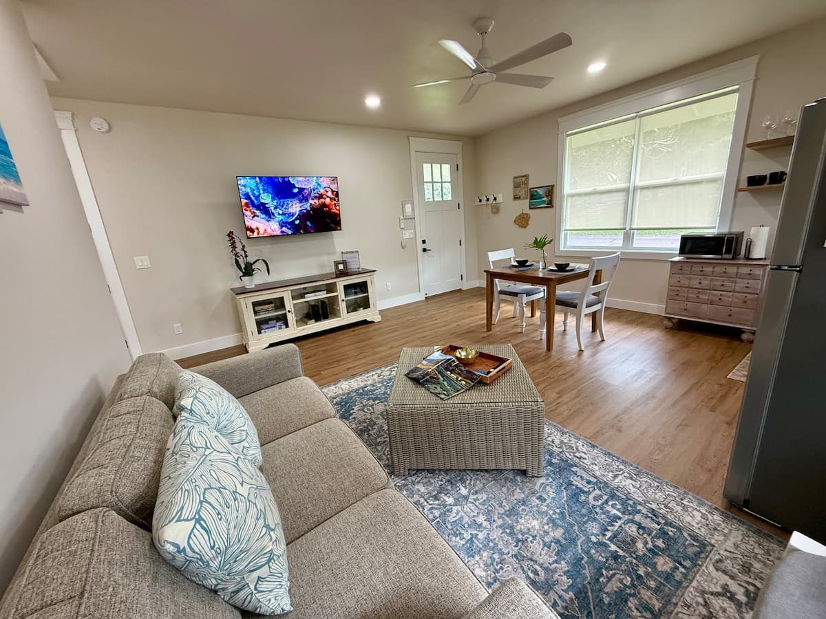 Home in Koloa · ★5.0 · 1 bedroom · 1 bed · 1 bath - Photo 2