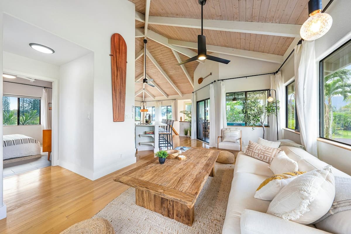 Home in Princeville · ★4.88 · 3 bedrooms · 5 beds · 3 shared baths - Photo 5