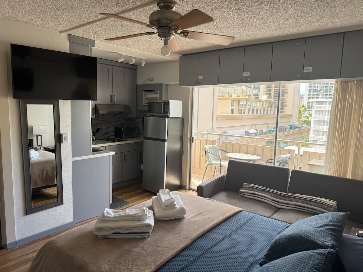 Large Studio with beach view - Photo 5
