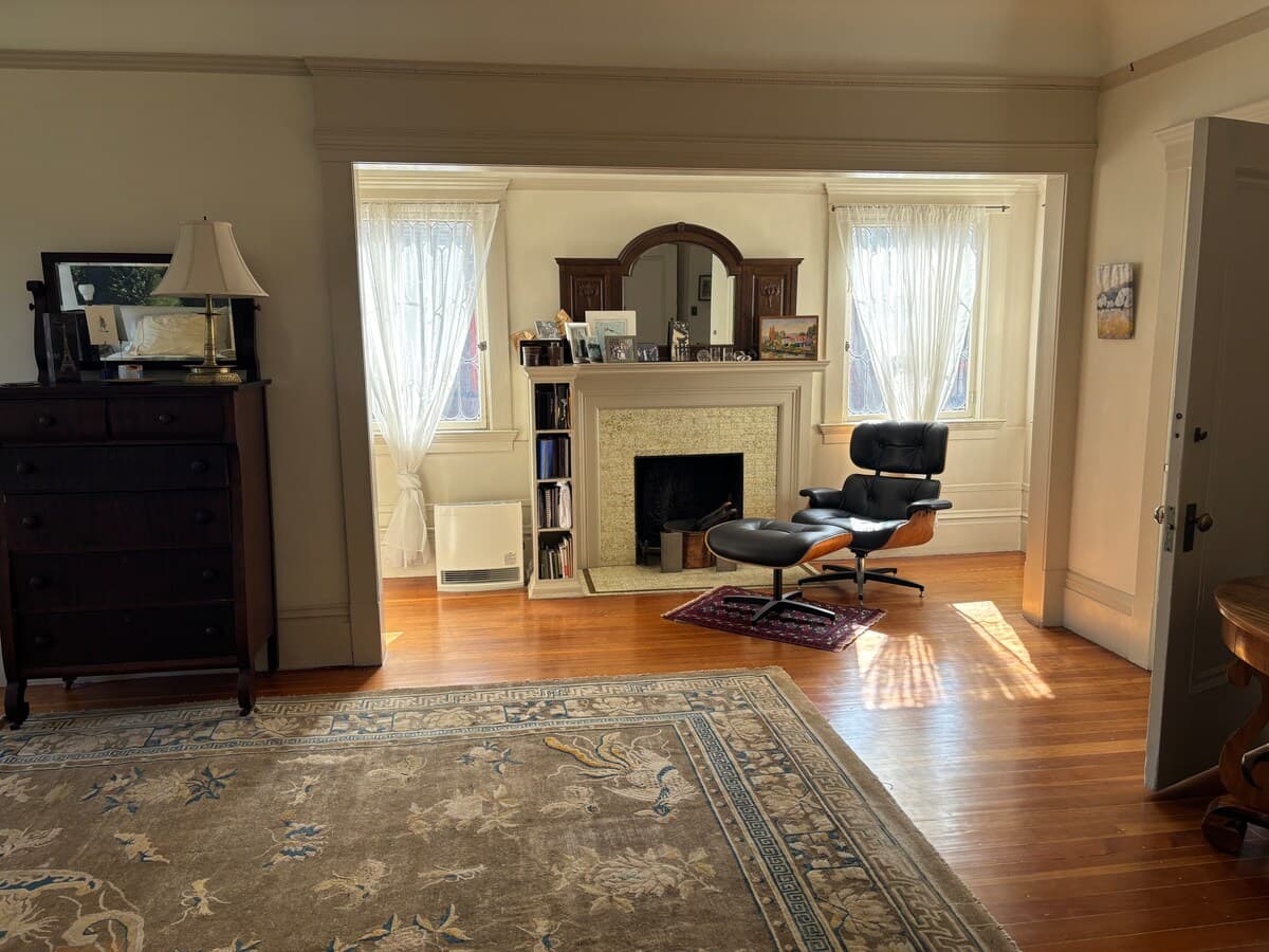 Sunny, spacious apt. close to Piedmont Ave. - Photo 5
