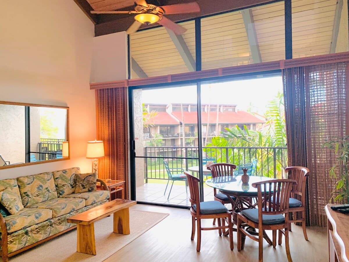 Condo in Kihei · ★4.9 · 2 bedrooms · 2 beds · 2 private baths - Photo 2