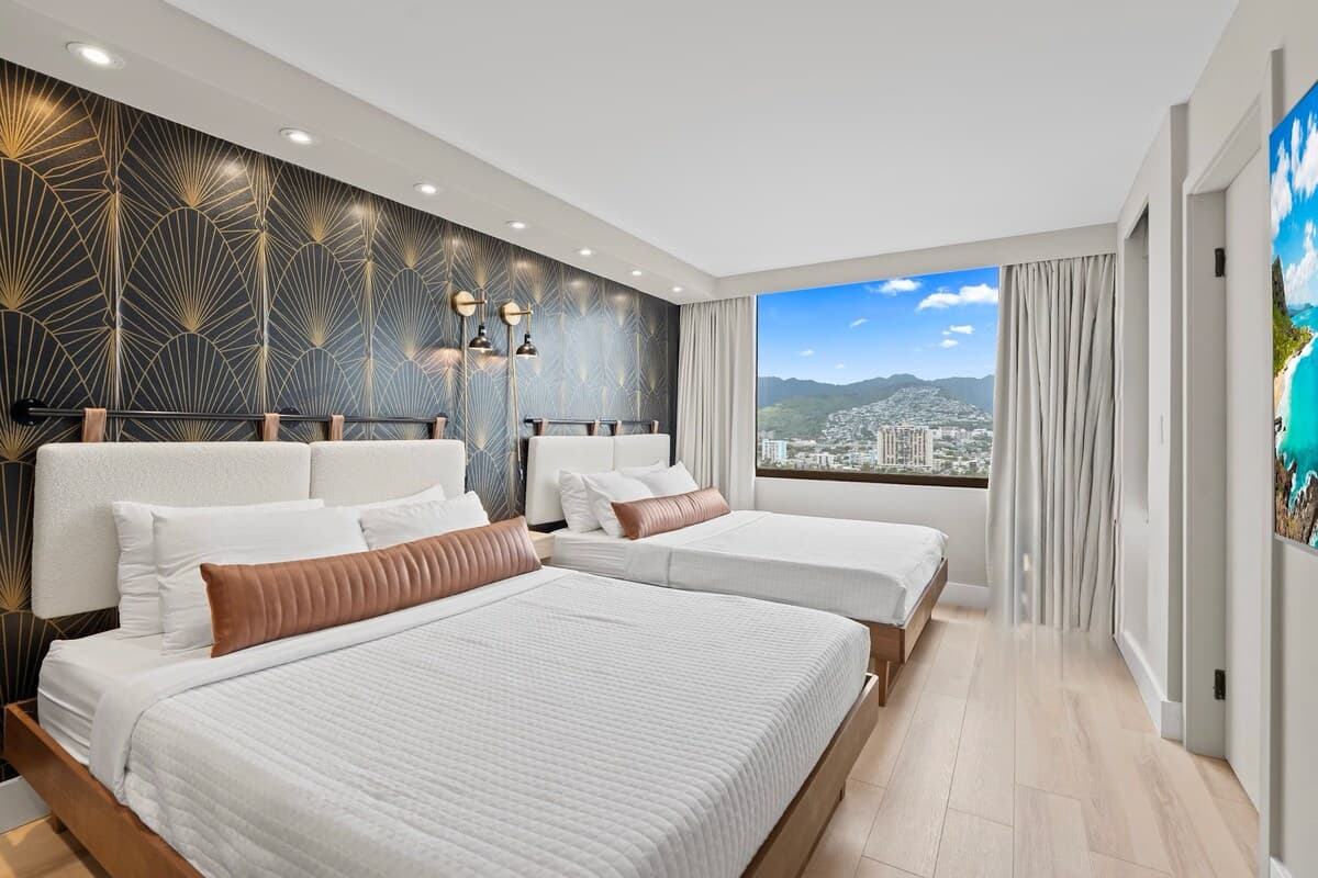 25FL-Upscale Ultra Modern-Premium 1BR W/Parking - Photo 1