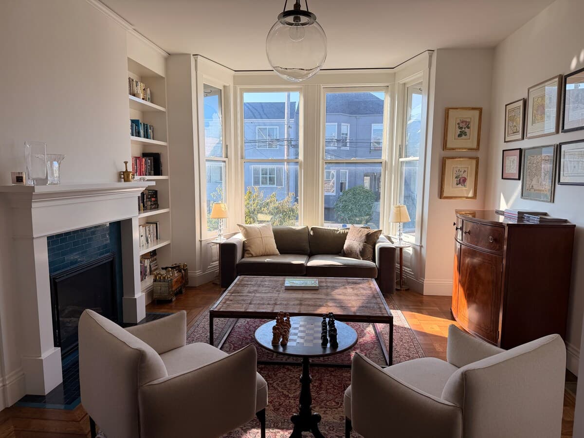 Victorian Charm, Modern Luxury, EV Garage - Photo 2