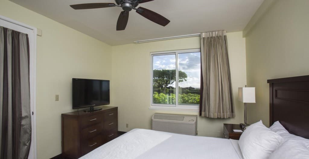 Resort in Koloa · ★4.67 · 2 bedrooms · 4 beds · 2 shared baths - Photo 5