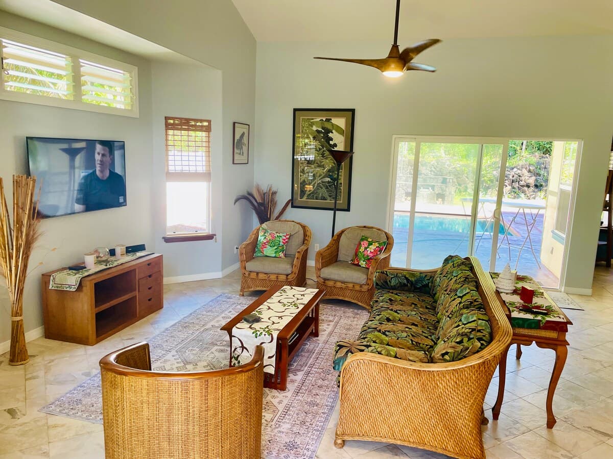Home in Keaau · ★4.96 · 3 bedrooms · 4 beds · 2 private baths - Photo 3