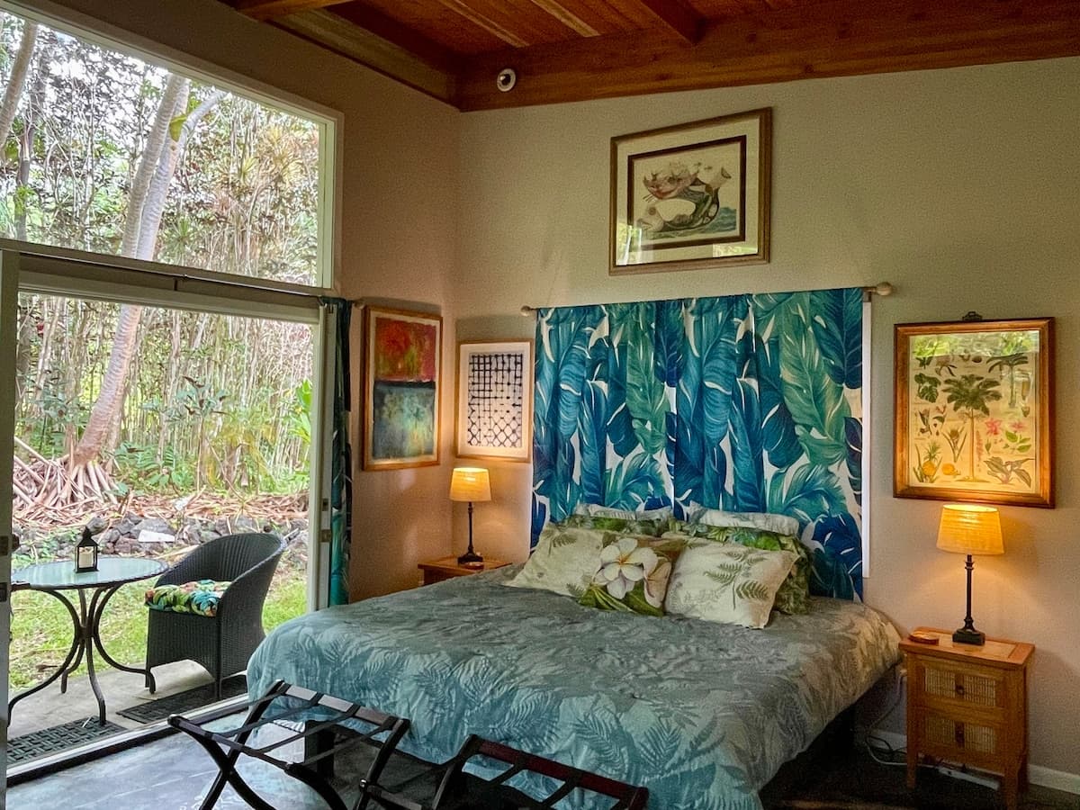 Coastal Jungle Timber Framed Cottage ~ 6 - Photo 1
