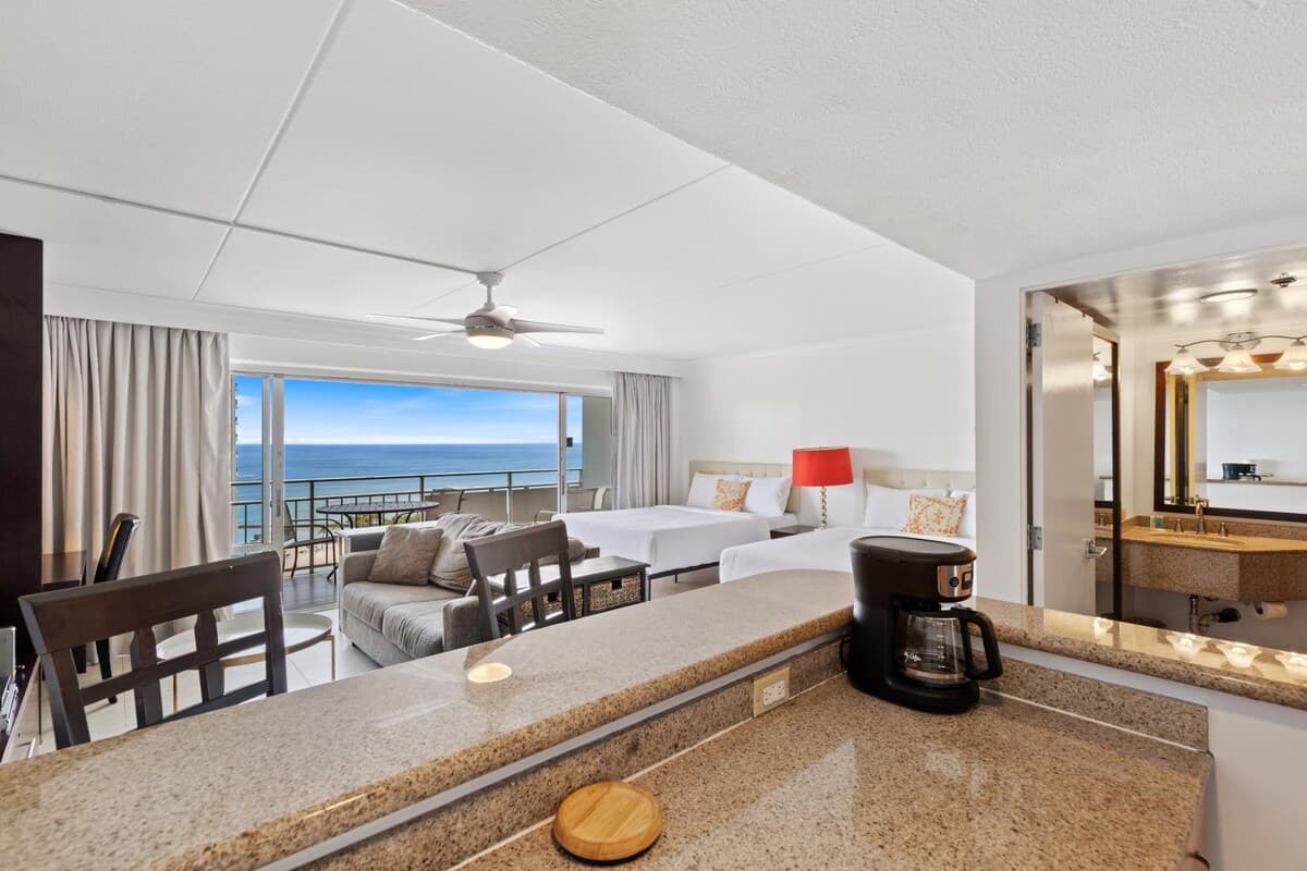 Waikiki Ilikai Resort OceanView Condo with Pools - Photo 5
