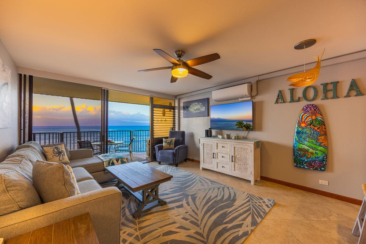Condo in Lahaina · ★4.99 · 1 bedroom · 2 beds · 1 private bath - Photo 1