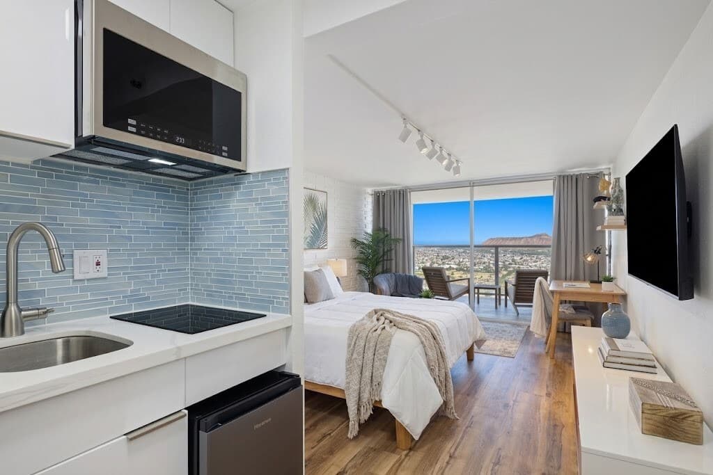 Diamondhead / Ocean View Waikiki Condo on 38th Fl - Photo 3