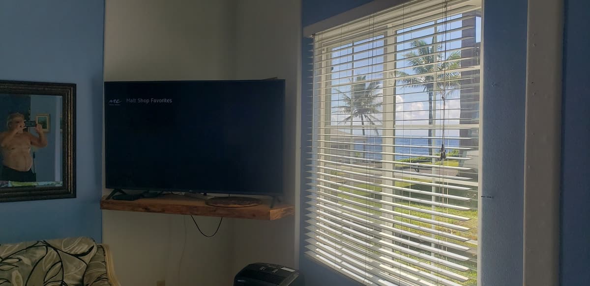 Home in Pahoa · ★4.9 · 1 bedroom · 2 beds · 1 private bath - Photo 4