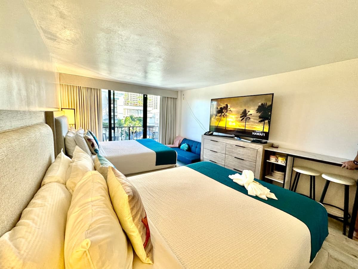 Hotel in Honolulu · ★4.9 · Studio · 2 beds · 1 private bath - Photo 4
