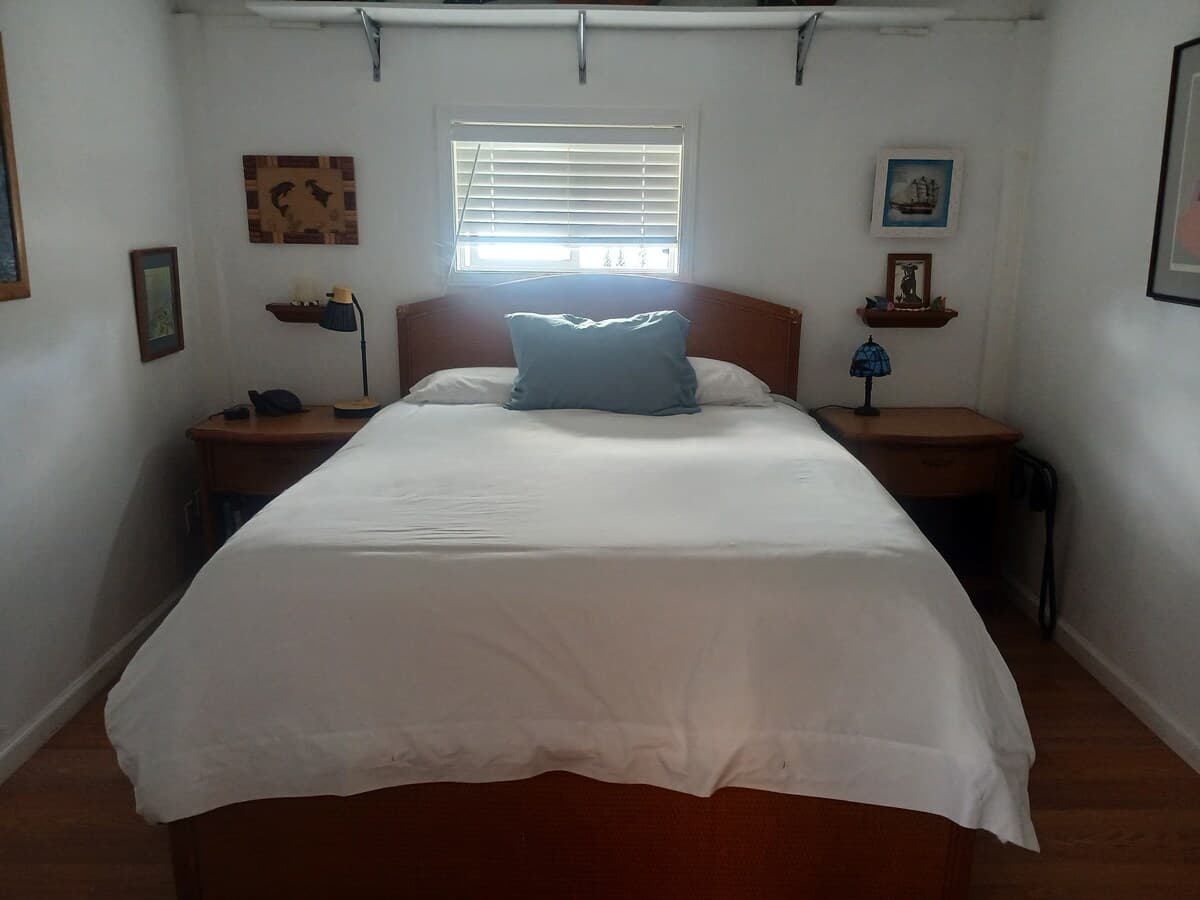 Country Petite Retreat, AMAZING view, fresh fruit - Photo 1
