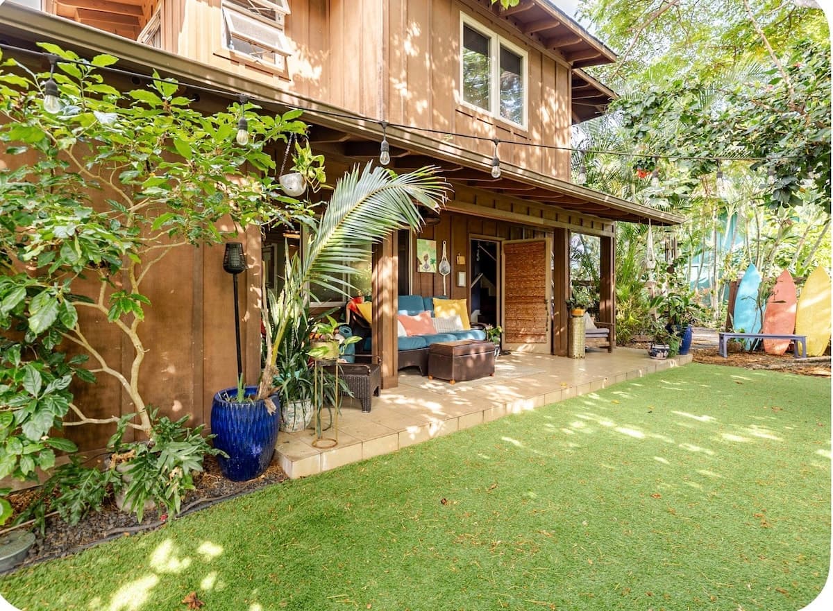 Home in Kailua-Kona · ★4.92 · 3 bedrooms · 3 beds · 3.5 shared baths - Photo 5