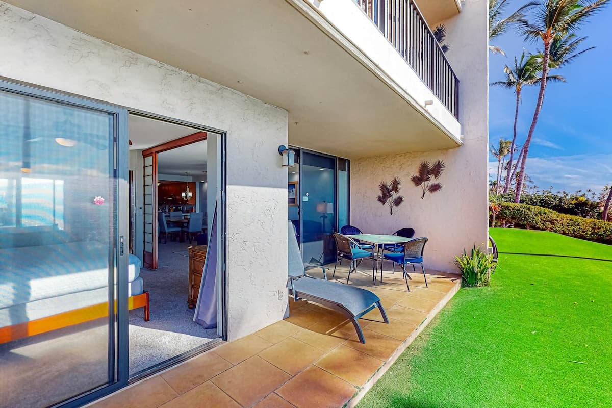 Condo in Wailuku · ★4.86 · 2 bedrooms · 3 beds · 2 shared baths - Photo 3