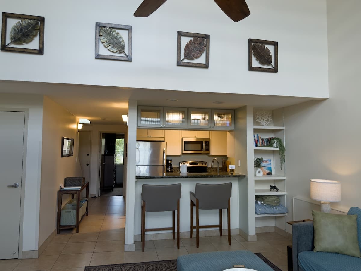 Condo in Kihei · ★4.82 · 2 bedrooms · 2 beds · 2 baths - Photo 5