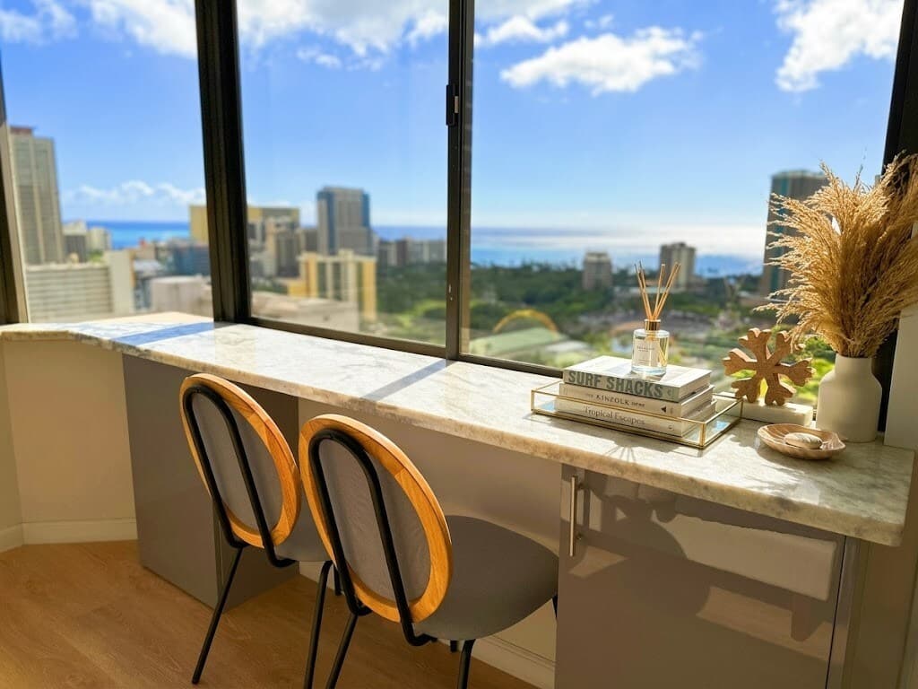 Rare Corner Stunning Ocean View 30F -2 Units A + B - Photo 2