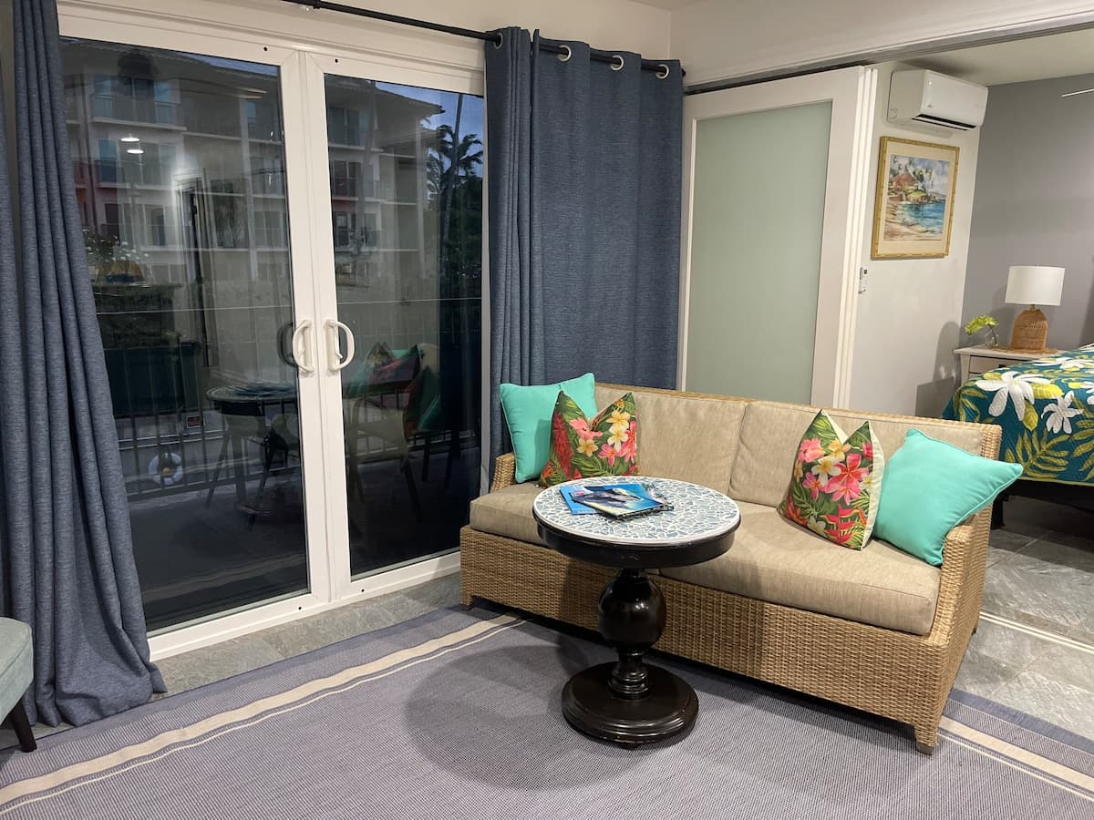 Breezy 2 BR / AC / Poolside / Near to Beach - Photo 5