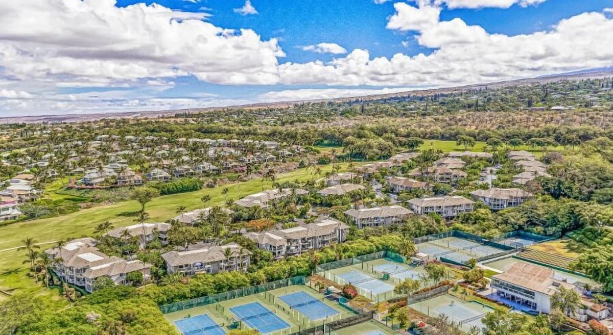 Condo in Wailea · ★4.8 · 2 bedrooms · 3 beds · 2 baths - Photo 5