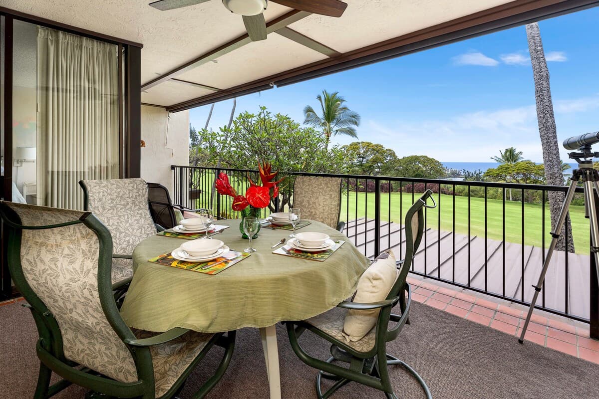Condo in Kailua-Kona · ★4.92 · 2 bedrooms · 2 shared baths - Photo 5
