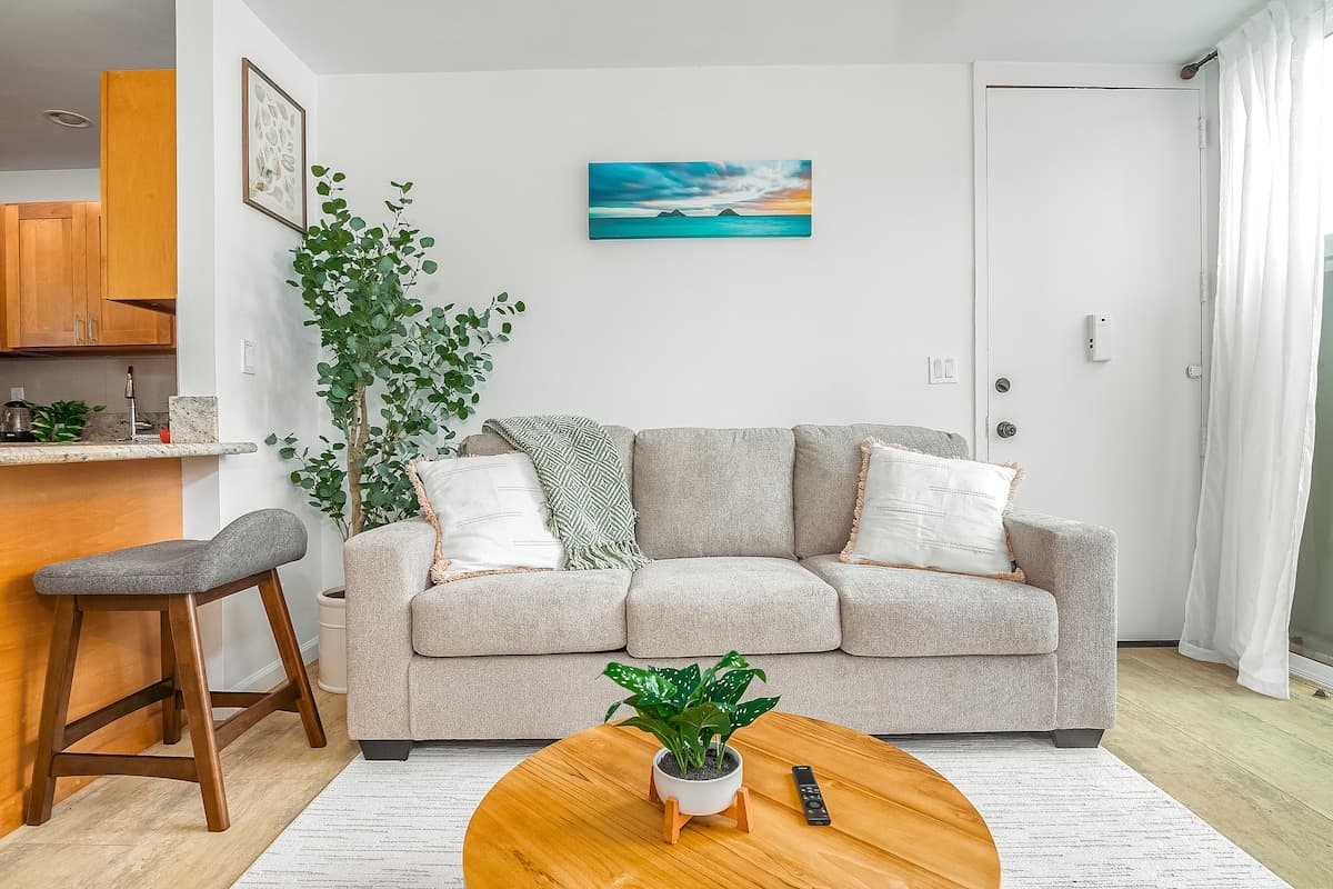 Condo in Kahuku · ★4.83 · 1 bedroom · 2 beds · 1 private bath - Photo 2
