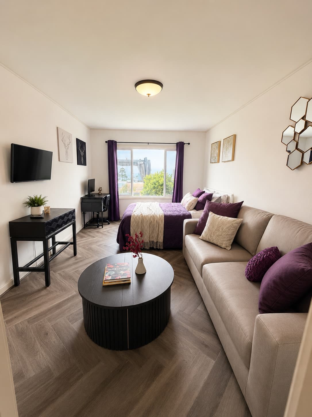 Cozy SF Escape with Ocean Views - Photo 2