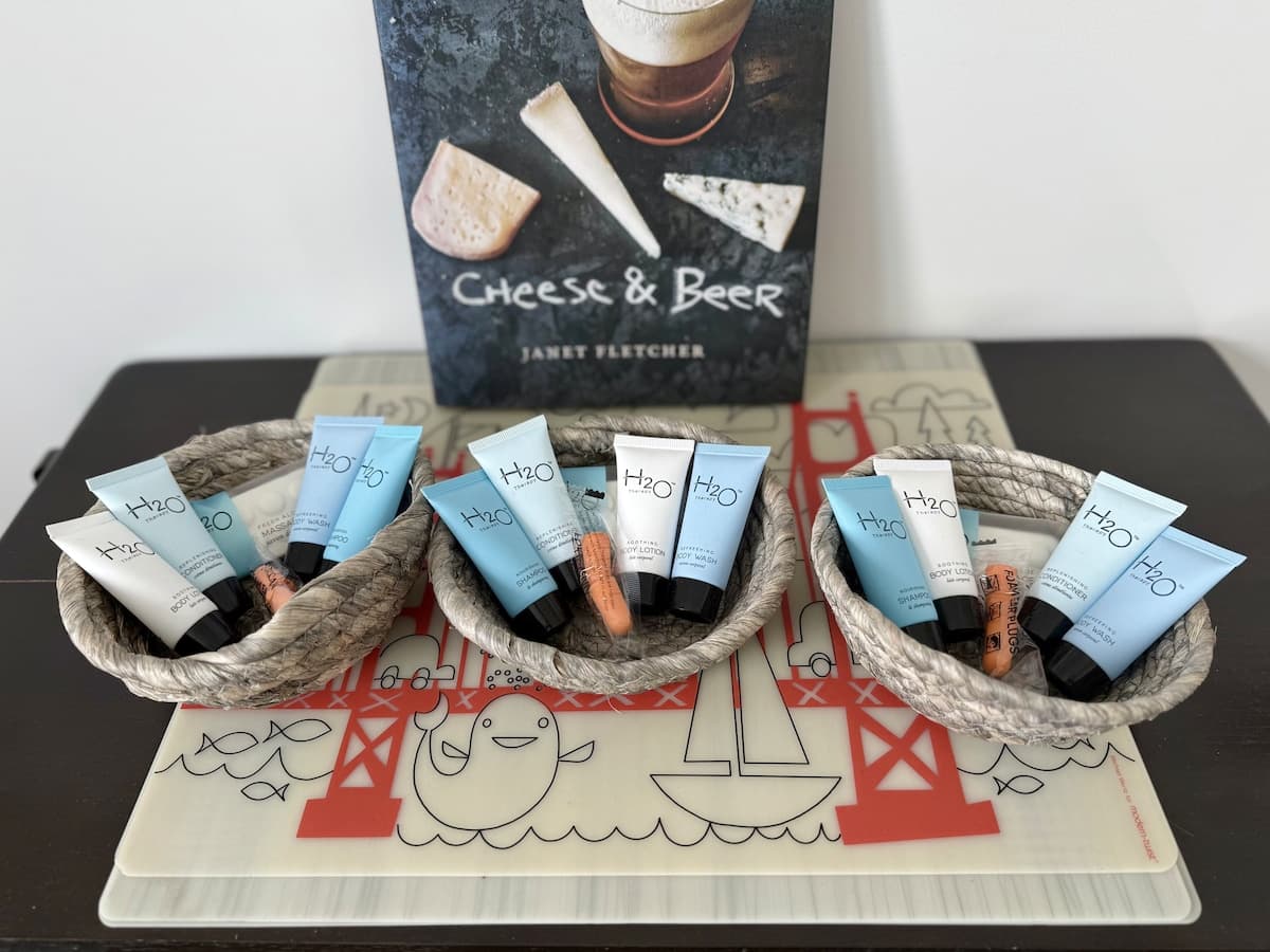 Cozy SF Escape with Ocean Views - Photo 4