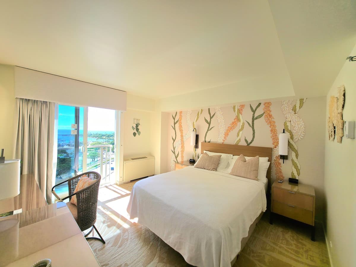 Hotel in Honolulu · ★4.88 · 1 bedroom · 1 bed · 1 private bath - Photo 1