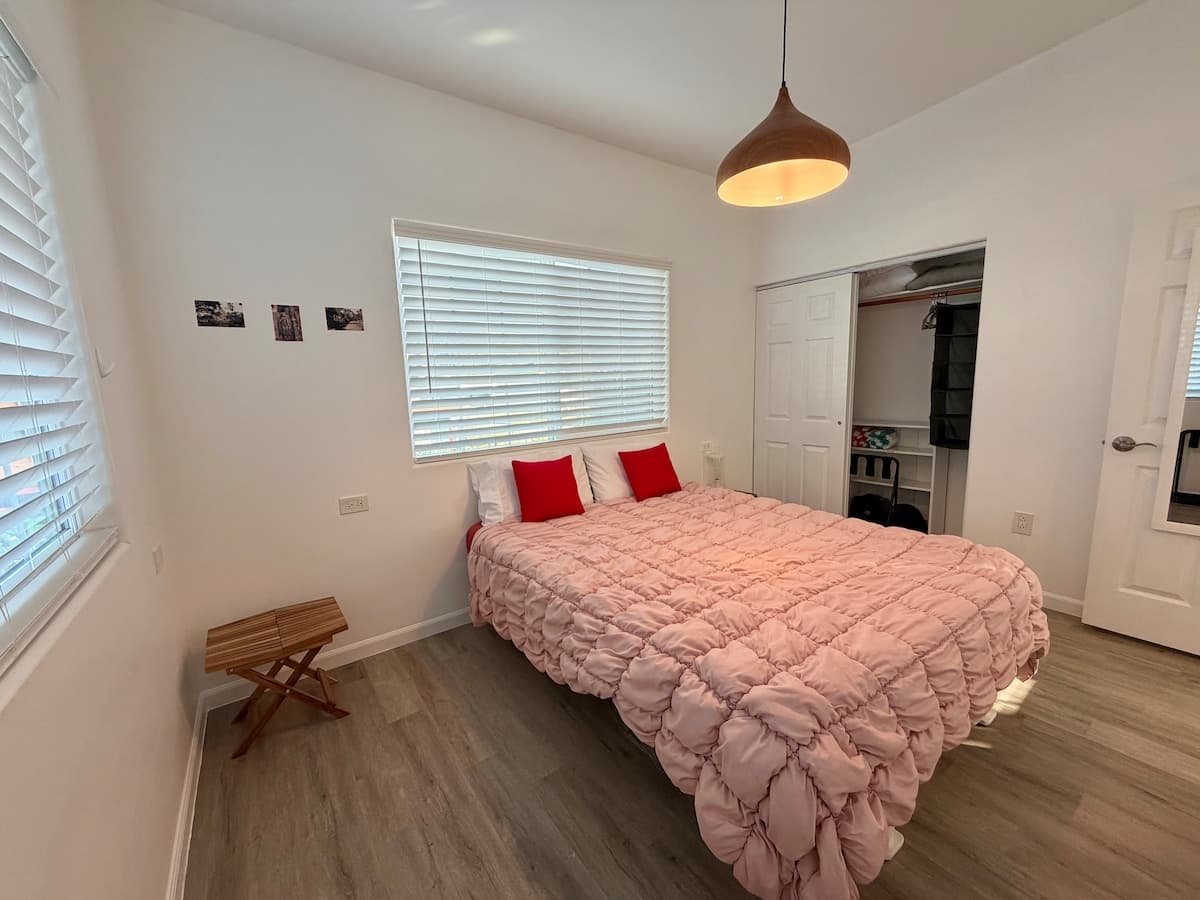 Home in Waimea · ★4.93 · 1 bedroom · 1 bed · 1 private bath - Photo 5
