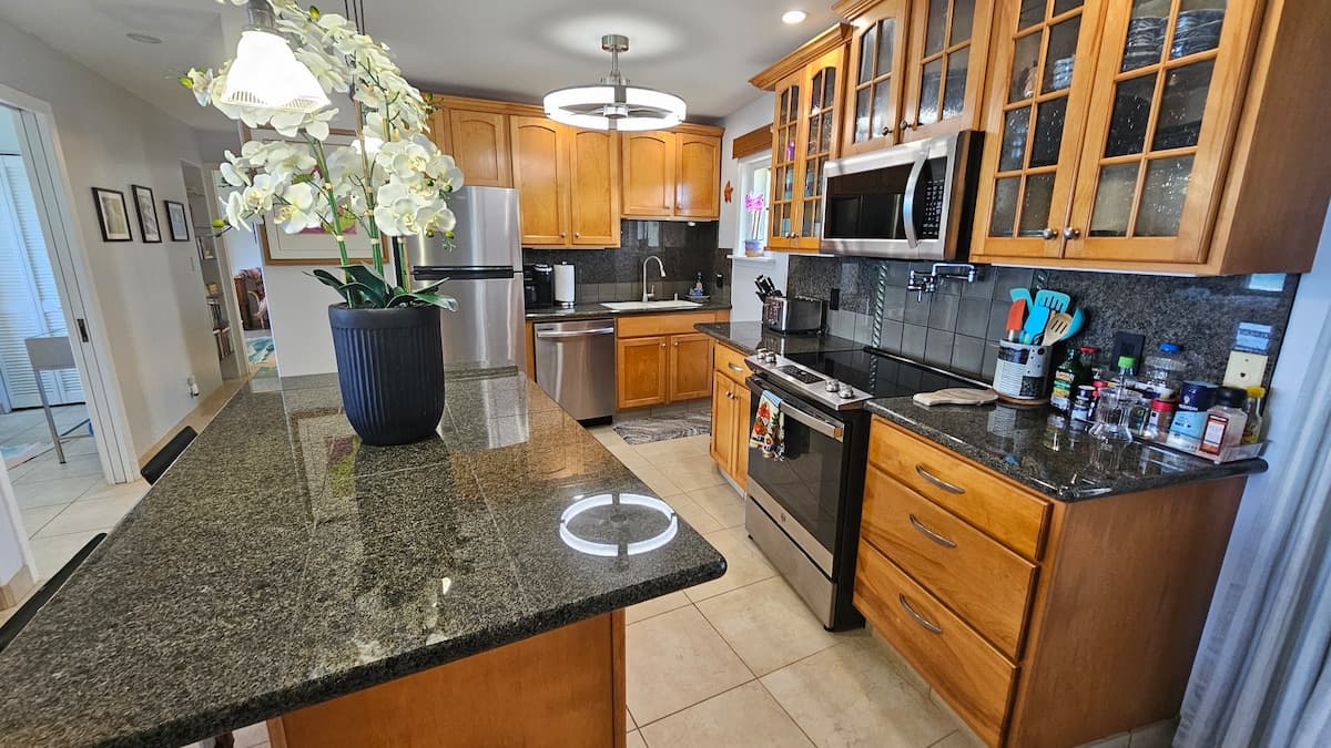 Spectacular Ocean Front View and A/C all Rooms - Photo 3