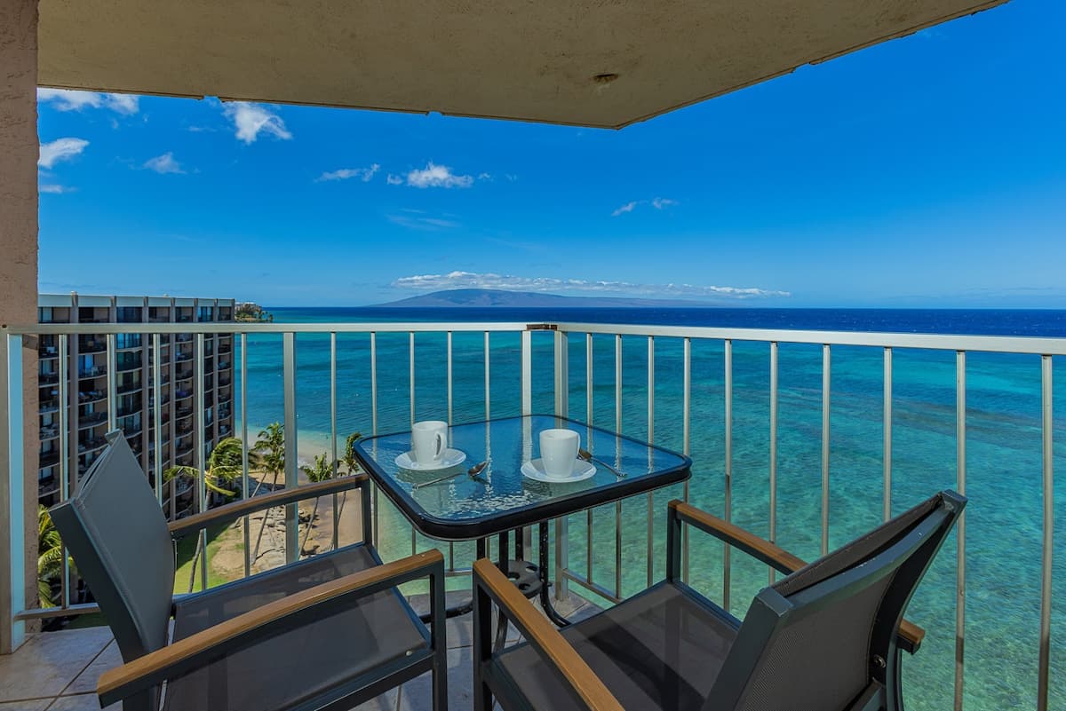 Condo in Lahaina · ★4.18 · 2 bedrooms · 4 beds · 2.5 baths - Photo 1