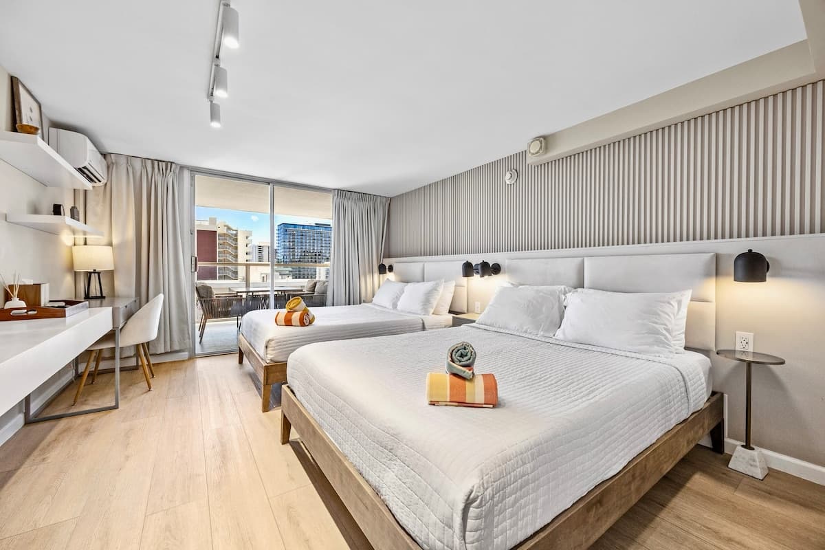 20F-Newly Remodeled Cozy Studio w/2Queens-Waikiki~ - Photo 1