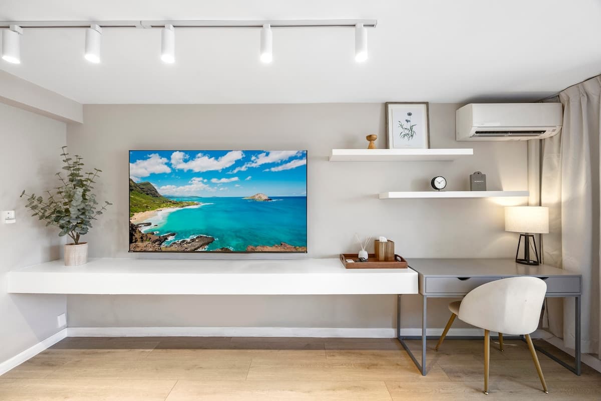 20F-Newly Remodeled Cozy Studio w/2Queens-Waikiki~ - Photo 3