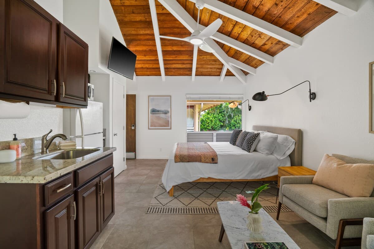 Condo in Princeville · ★4.93 · Studio · 1 bed · 1 private bath - Photo 3