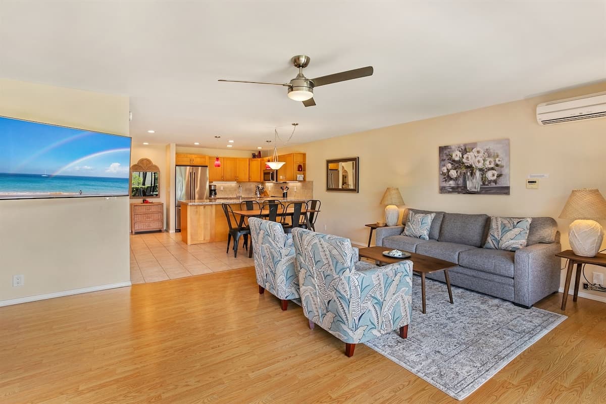 Condo in Kihei · ★4.9 · 1 bedroom · 2 beds · 2 private baths - Photo 2