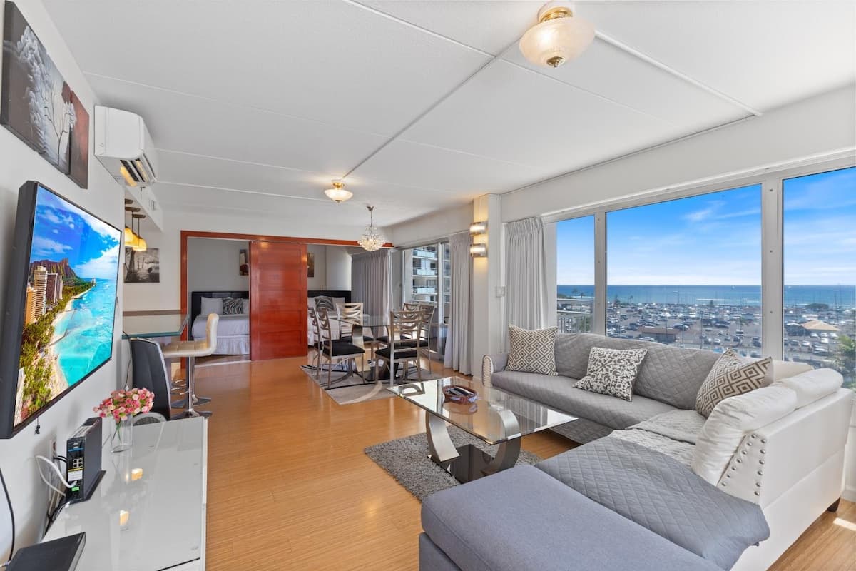 Ilikai Ocean & Harbor View 2 Bedroom 2 Bath Condo - Photo 1
