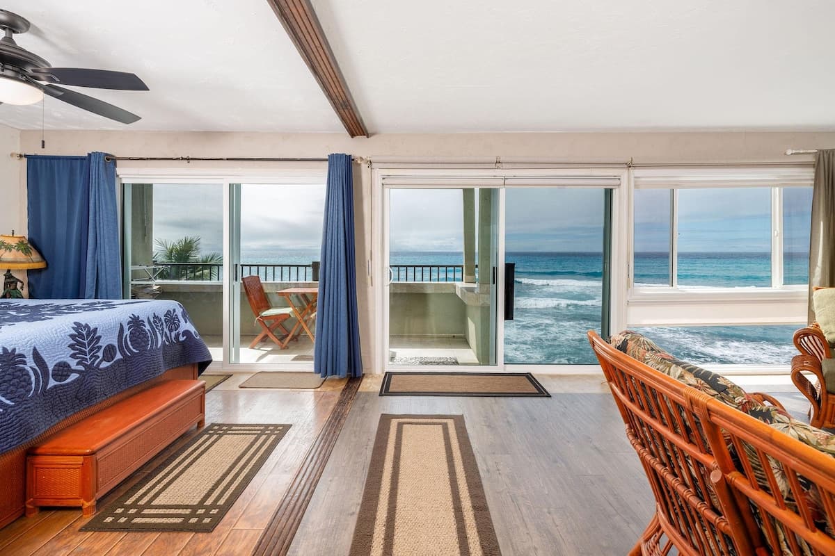 Condo in Kailua-Kona · ★4.63 · 1 bedroom · 1 bed · 2 baths - Photo 5